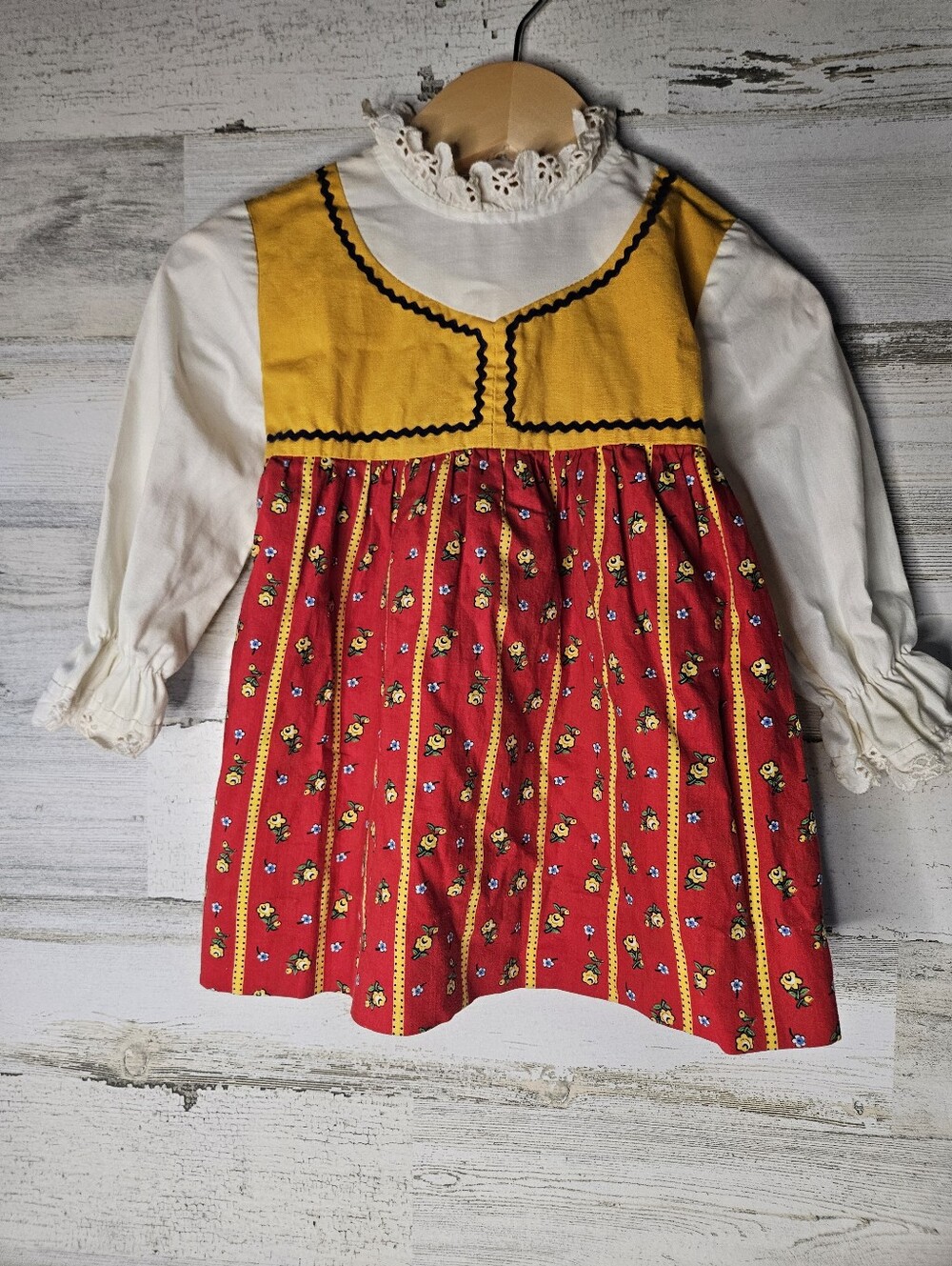 Vintage Dids by Youngland Cottage Core Prairie Dress 6-9 months Tuffle Floral